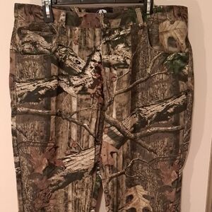 NWOT.  Mossy Oak Camouflage Cotton Apparel.  Size 38/30.